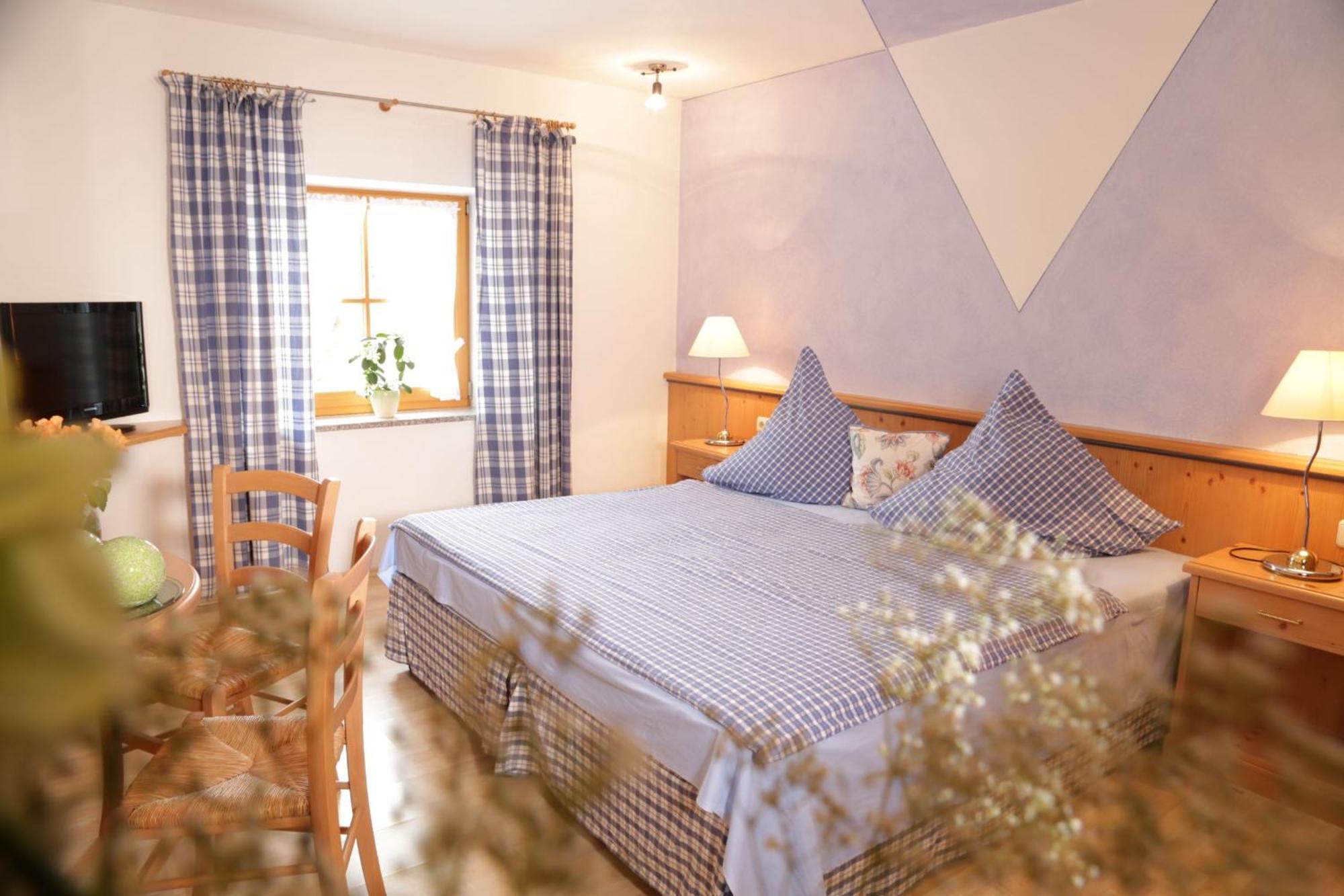 Hotel Lindlweberhof à Rosenheim Extérieur photo
